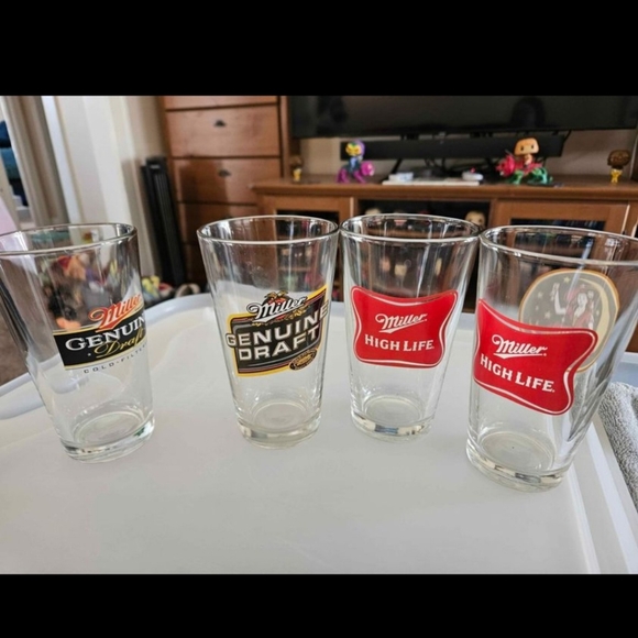Miller beer pint glasses (4) - Picture 1 of 5